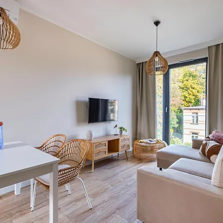 Salt & By 200 M Do Plazy, Ergo Arena