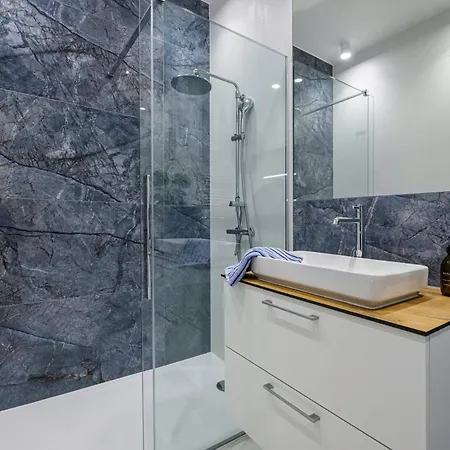 Salt & By 200 M Do Plazy, Ergo Arena * 소포트