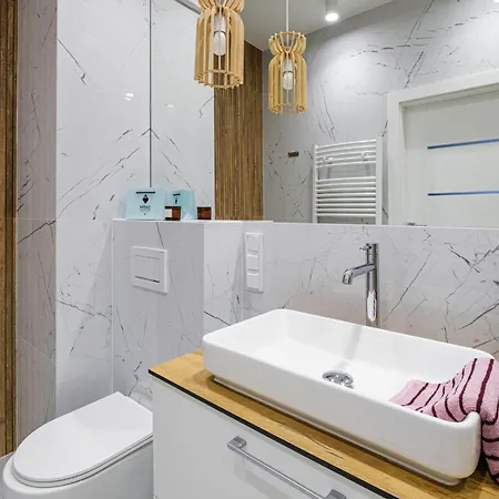Salt & By 200 M Do Plazy, Ergo Arena Apartment *