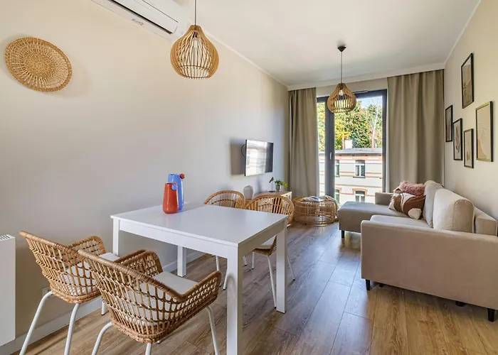 Salt & By 200 M Do Plazy, Ergo Arena *