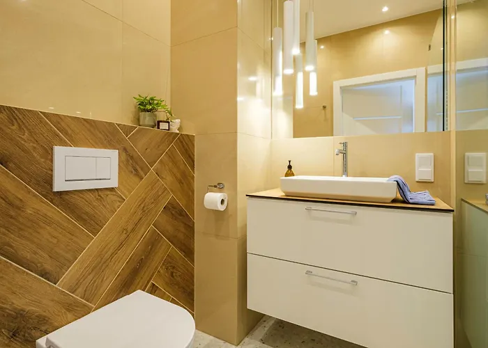 Salt & By 200 M Do Plazy, Ergo Arena * סופוט